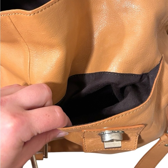 Banana Republic Caramel Tan Leather Slouchy Bohemian Shoulder Bag - Picture 13 of 13